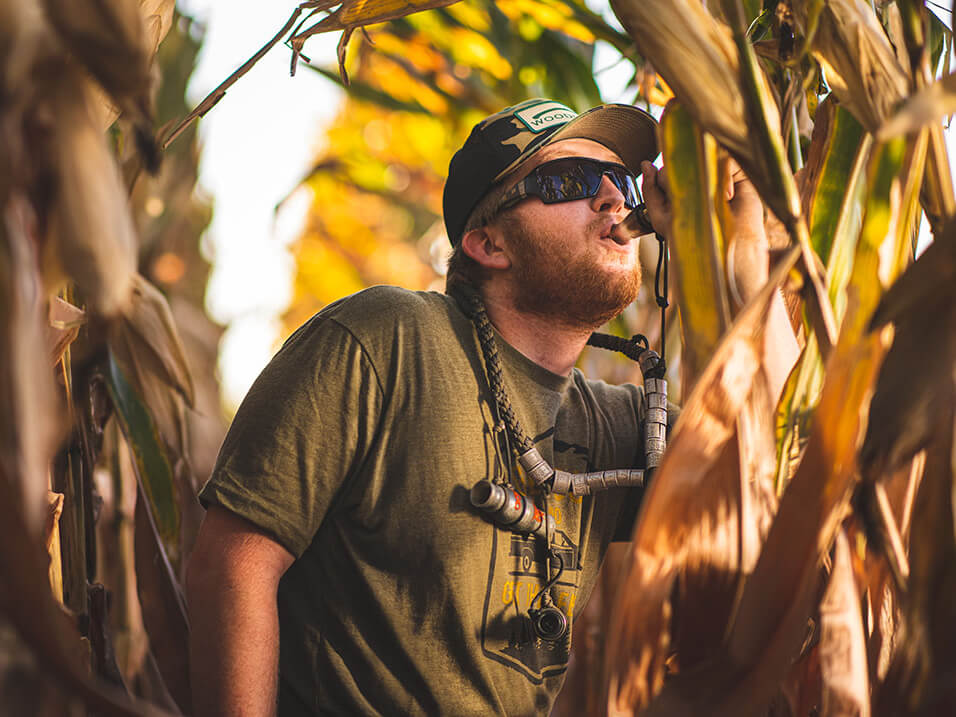 Get The Feels Land Cruiser - Hunting - T-shirt - Woodroad Gear Co.